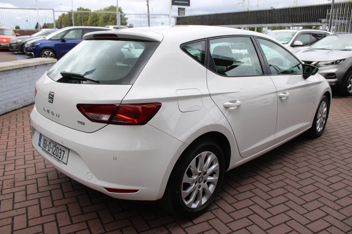 SEAT LEON  1.6 TDI  SE EDITION 5DR HATCHBACK // IR - Image 4