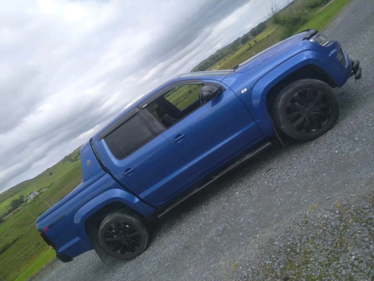 Volkswagen Amarok V6 black Edition - Image 4