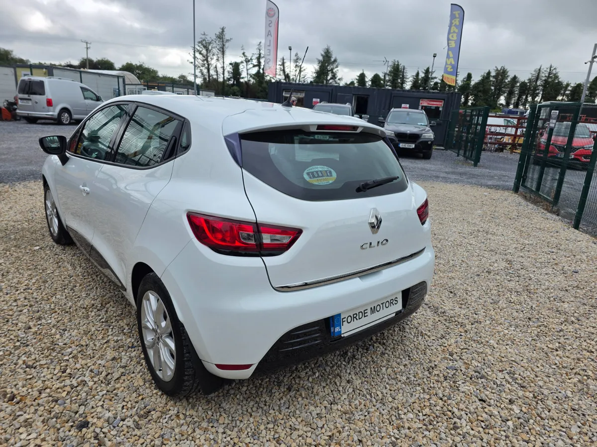 Renault Clio 2018 1.2 petrol - Image 3