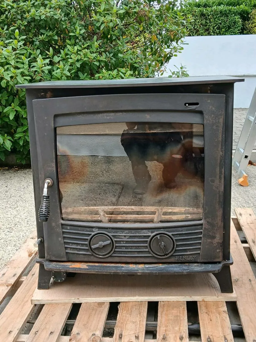 Henley stove - Image 1