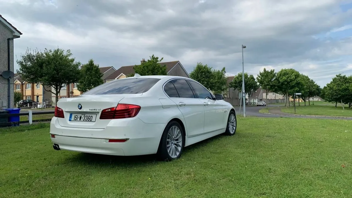 BMW 5-Series 2015 - Image 4