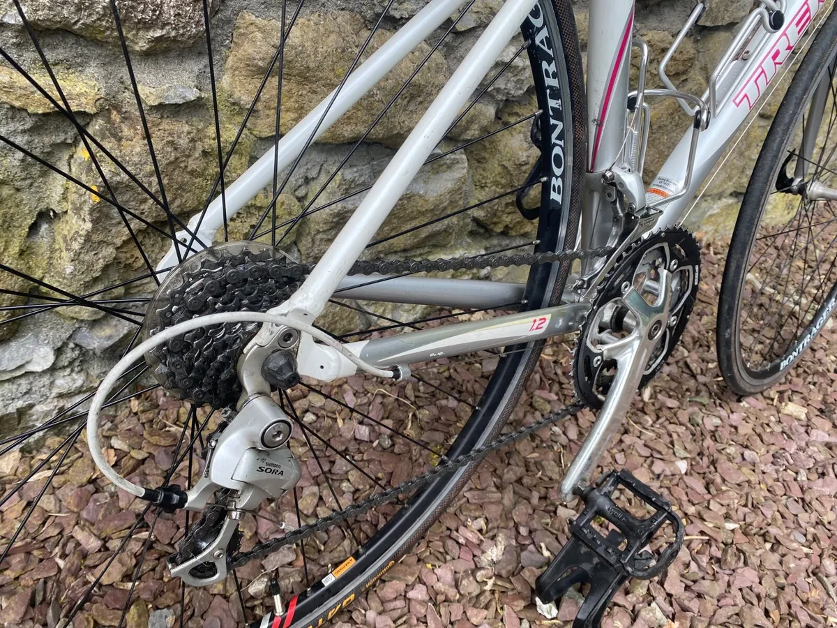 Road bike - Image 1