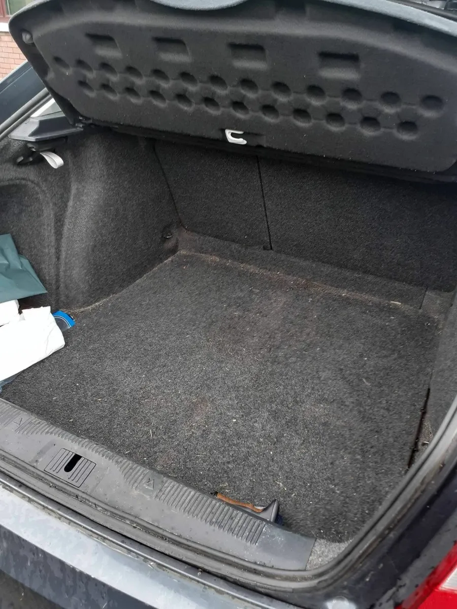 Skoda Octavia 2010 - Image 4