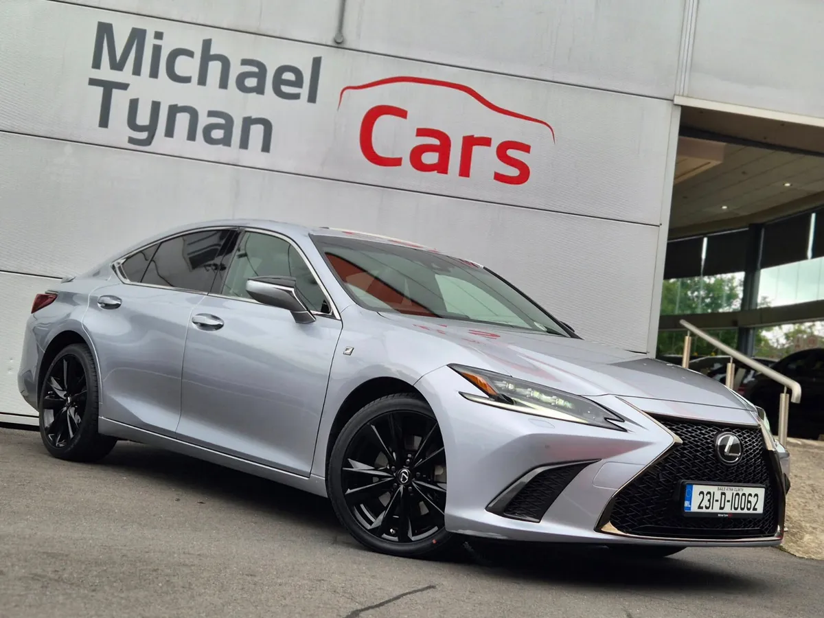 2023 Lexus ES300h F Sport, Sunroof, CarPlay, 19" - Image 2