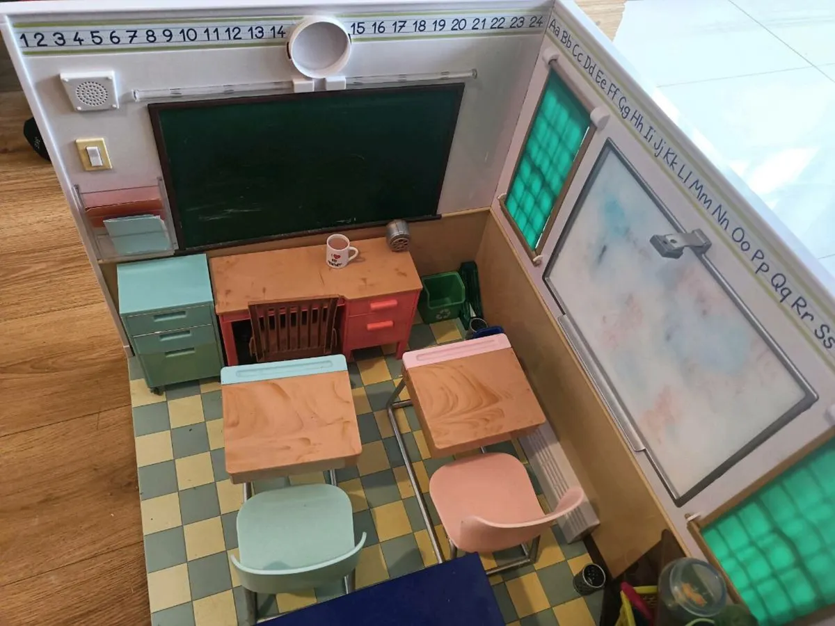 Our generation school house - Image 4