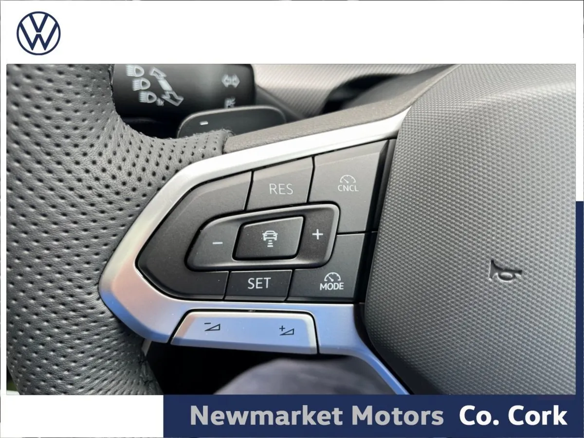 Volkswagen Golf Sunroof R-line 2.0tdi DSG 150BHP - Image 3