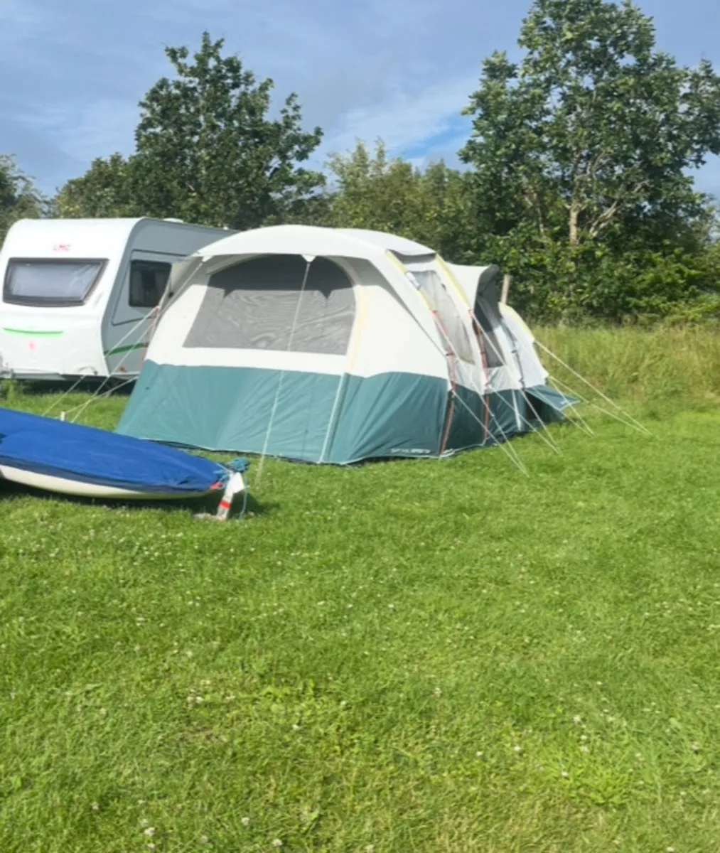 Tent - Image 2
