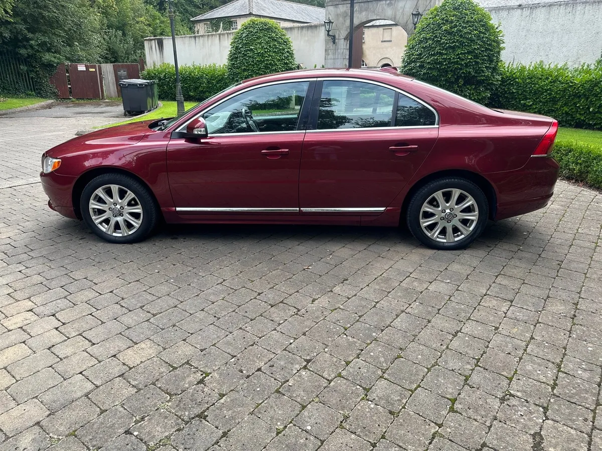 Volvo S80 very low miles - Image 2