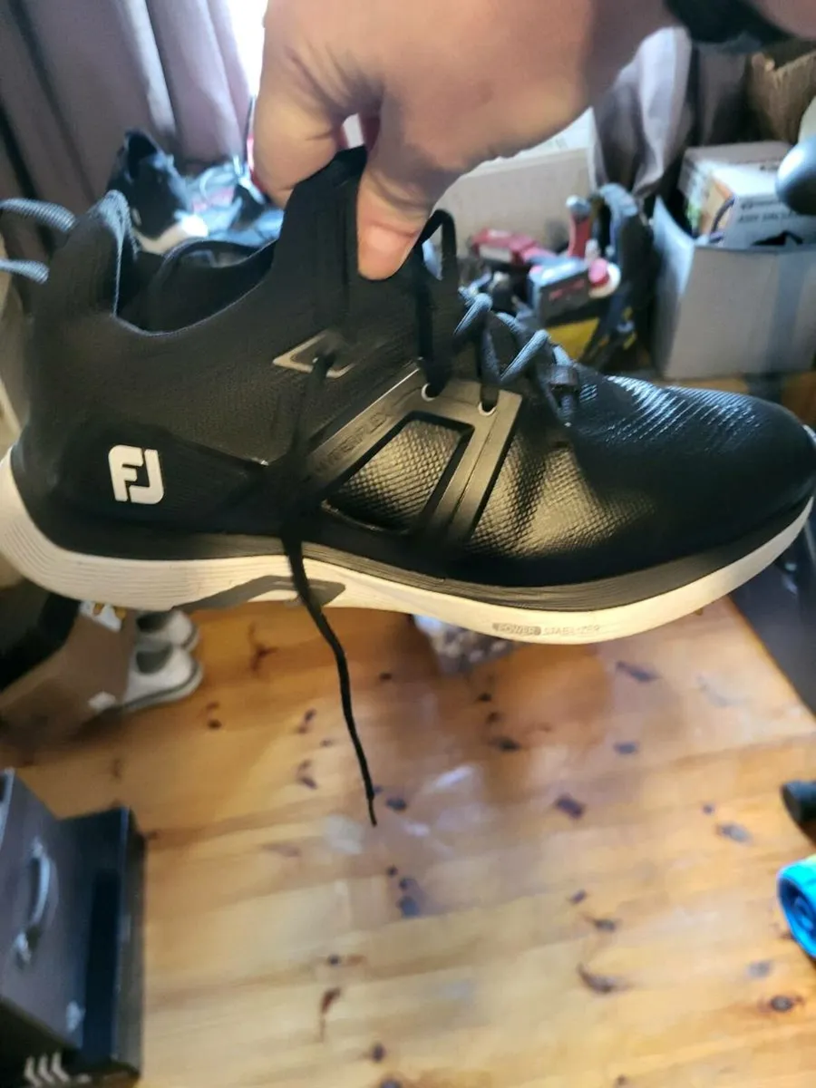 Footjoy golf shoes - Image 1