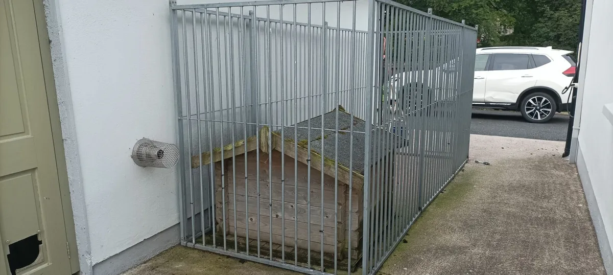 DOG RUN - Image 1
