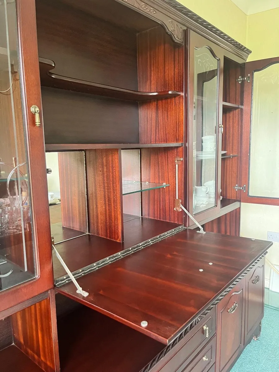 Display Cabinet - Image 2