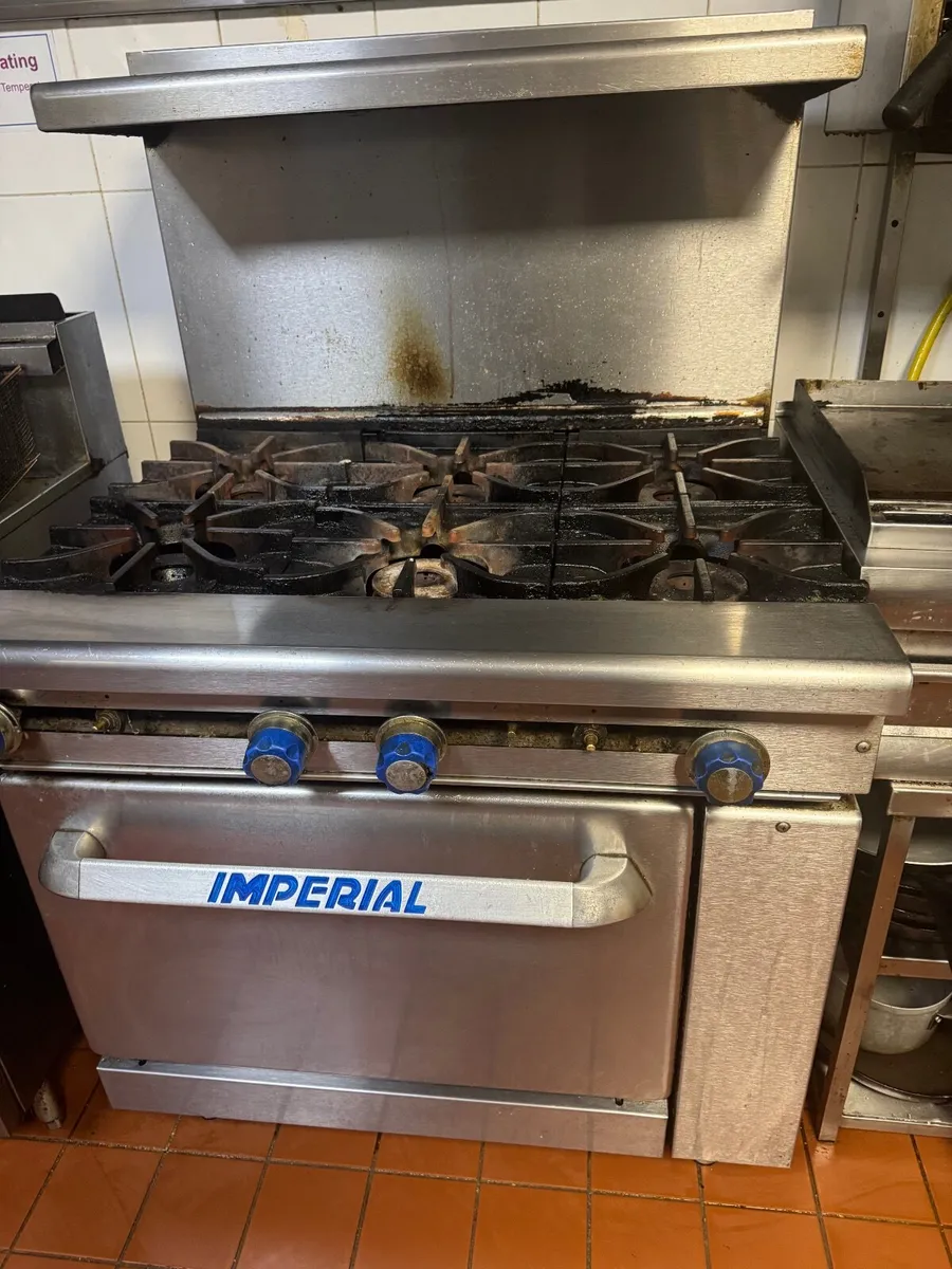 Gas Cooker - 6 Burner - Image 2