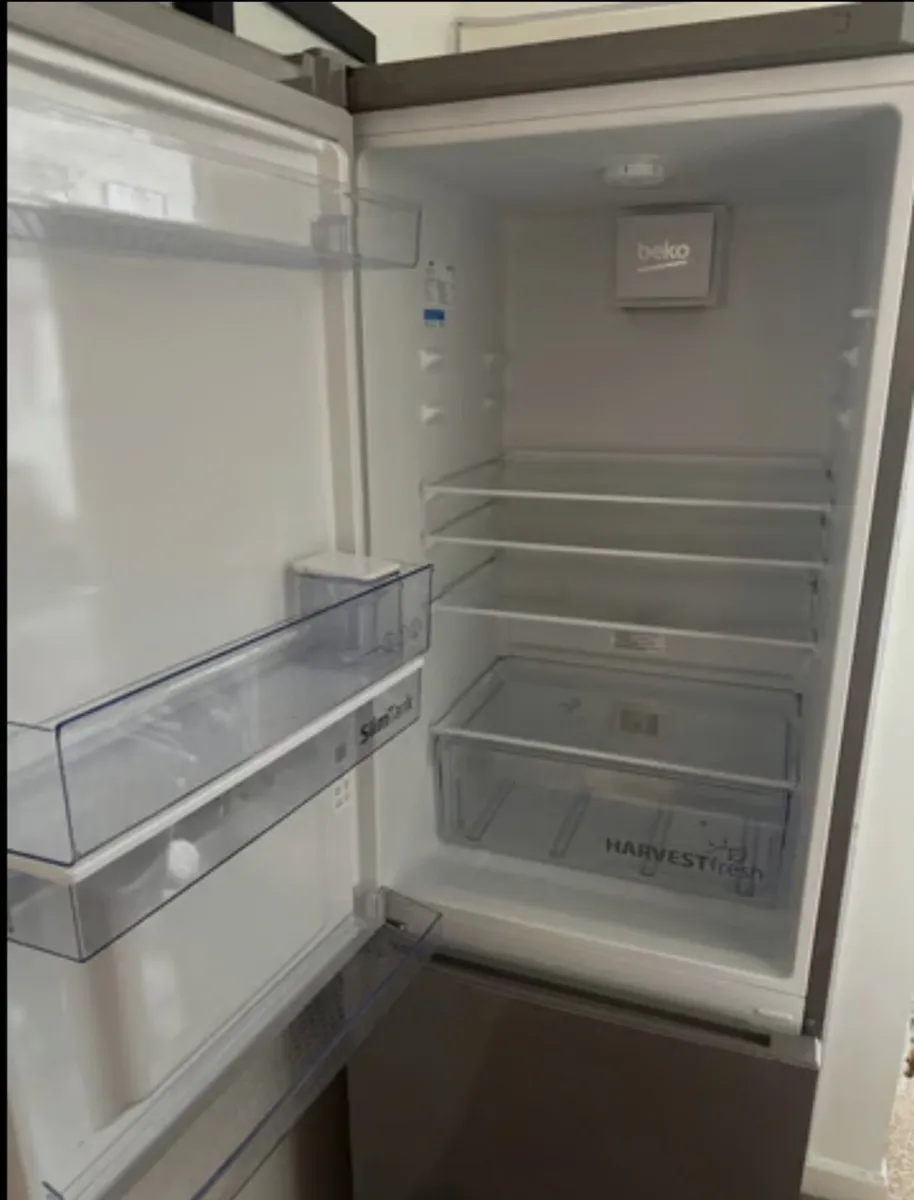 Fridge freezer. - Image 3