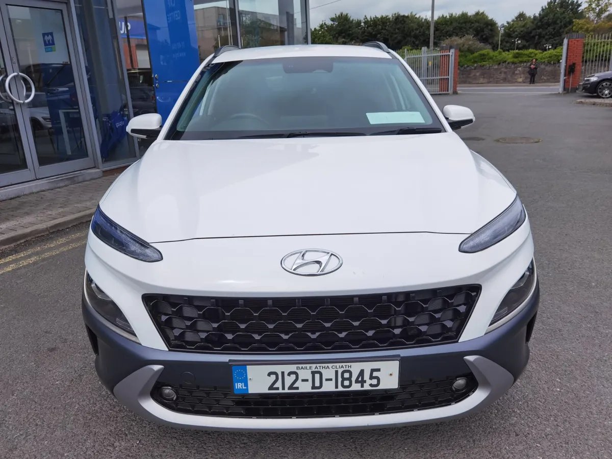 HYUNDAI KONA 1.6 KAUAI EXECUTIVE DIESEL - Image 2