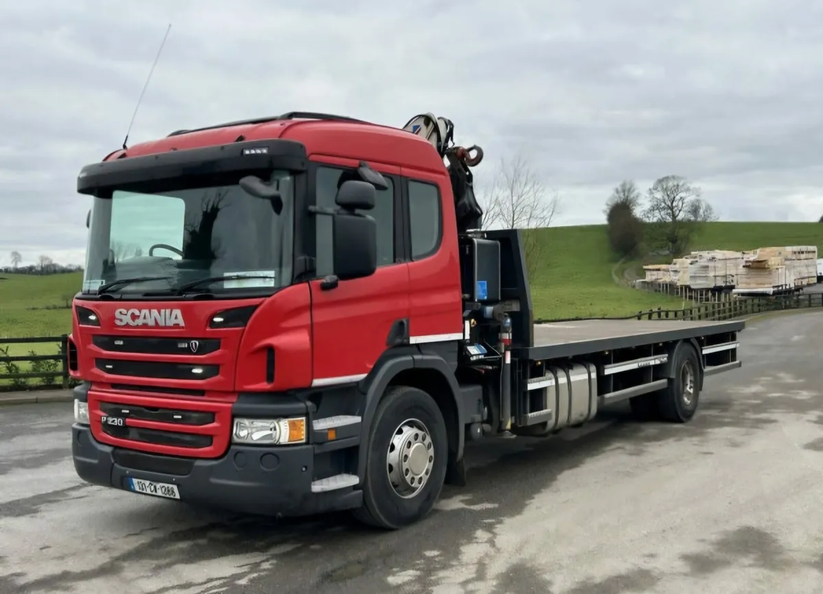 Scania p230 hiab flatbed - Image 3