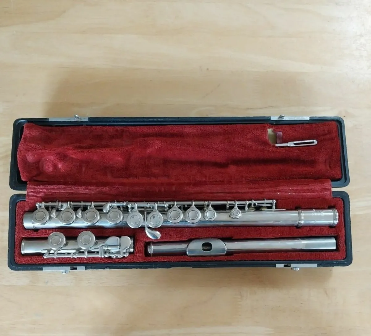 Yamaha flute YFL22N - Image 1