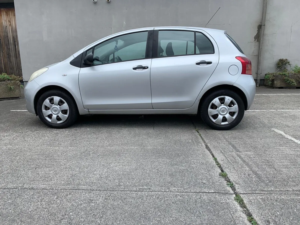 Toyota Yaris 1.0 TERRA NCT 6/2026 - Image 3