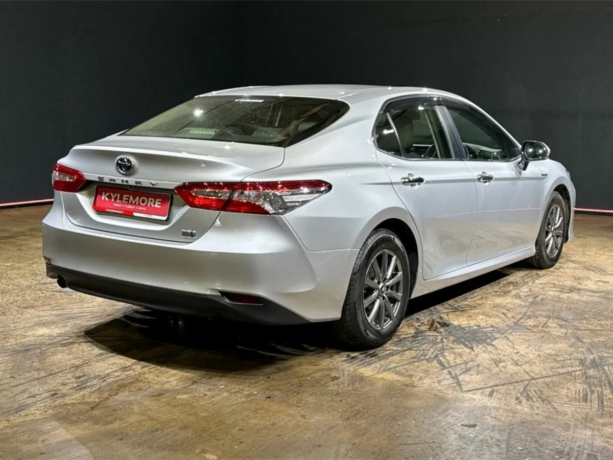 Toyota Camry 2.5 HYBRID AUTOMATIC - UPGRADED ALLOY - Image 4