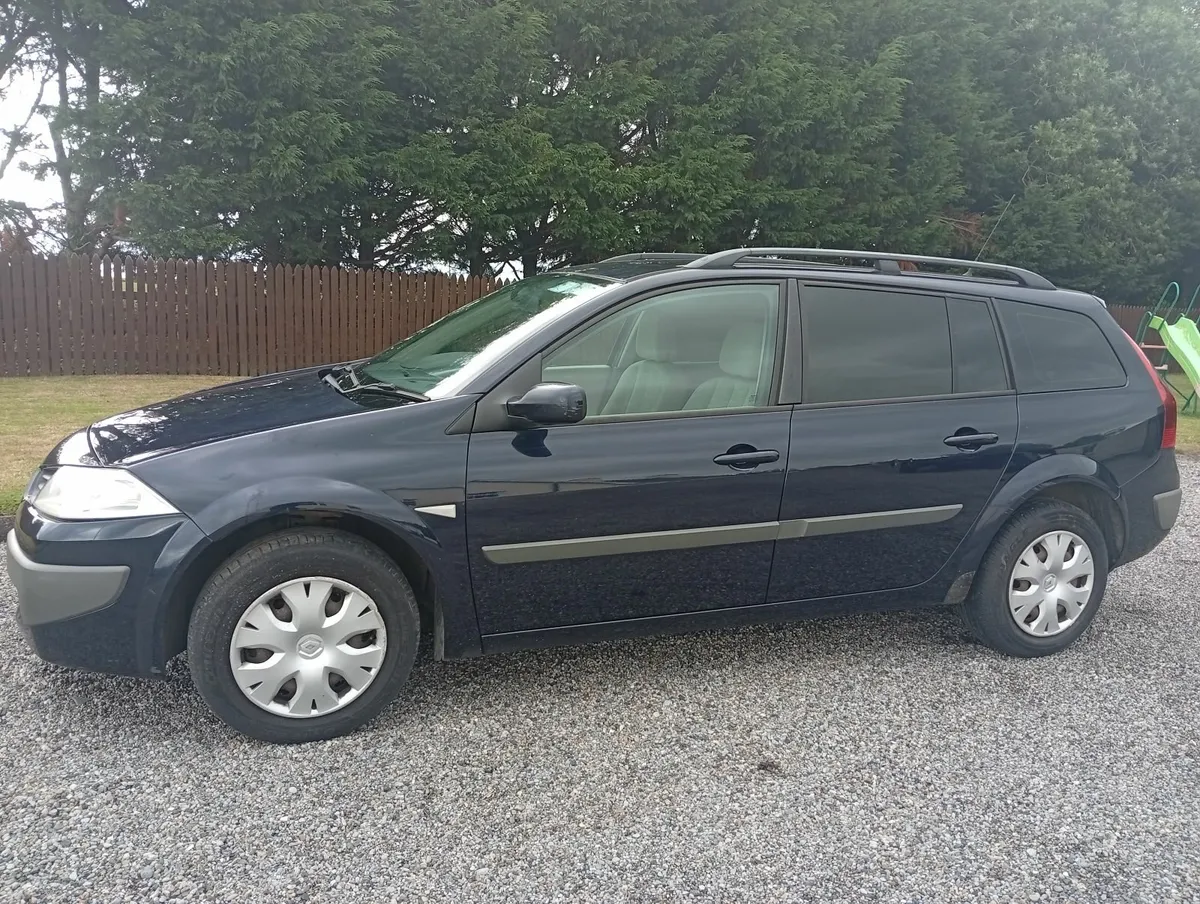Renault Megane Estate 1.5 Diesel 6 Speed - Image 4
