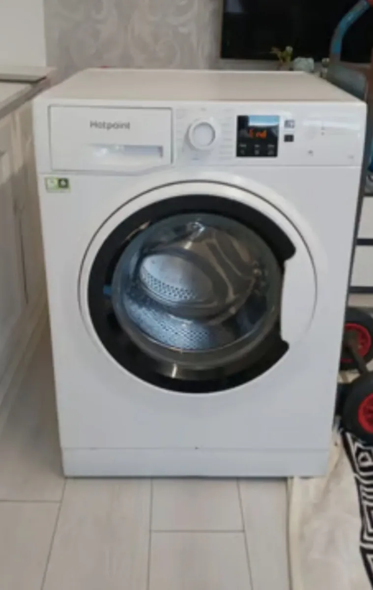 Washing machine. - Image 1