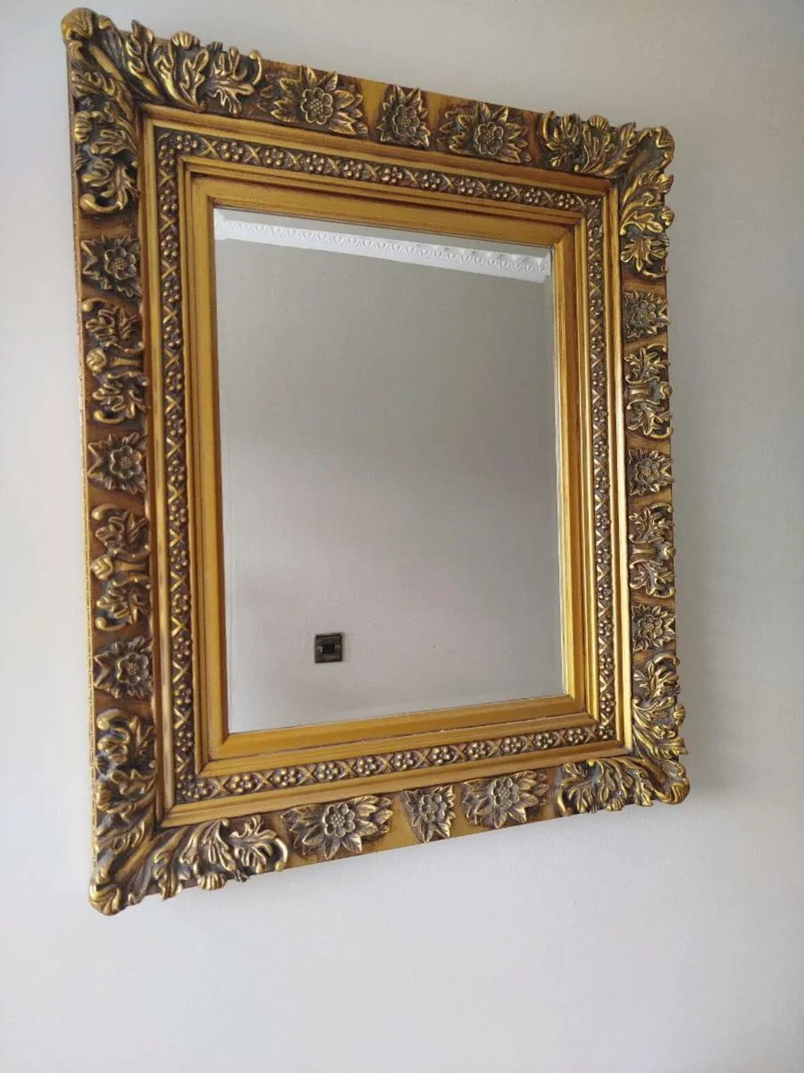 Ornate gold mirror - Image 1
