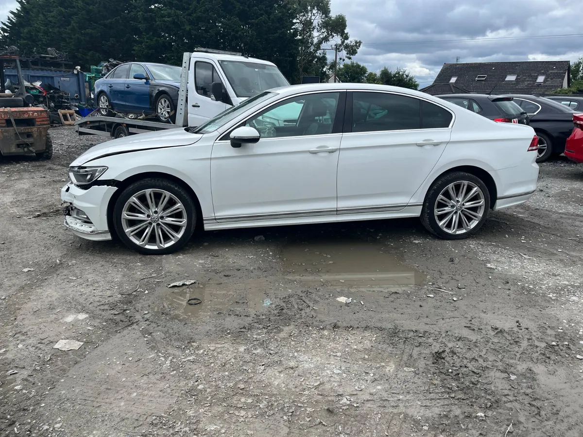 15 Passat 2.0 Tdi R line - Image 2