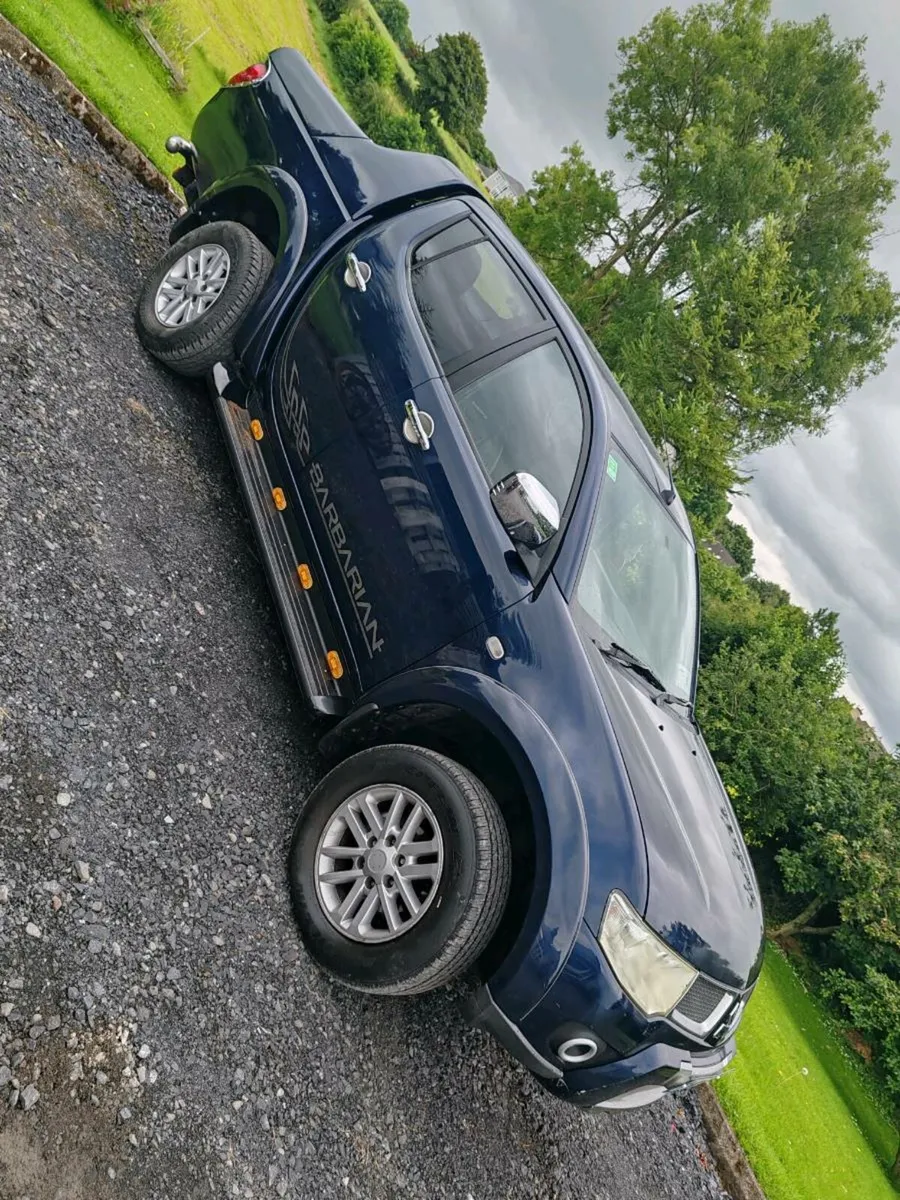 Mitsubishi L200 - Image 1