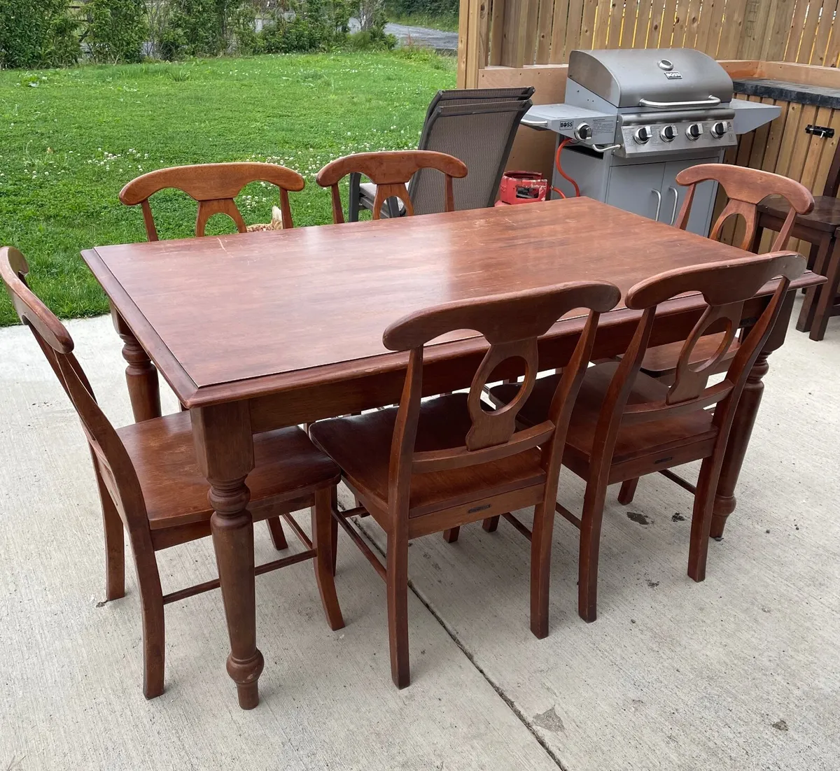 Dining Setting - Image 1