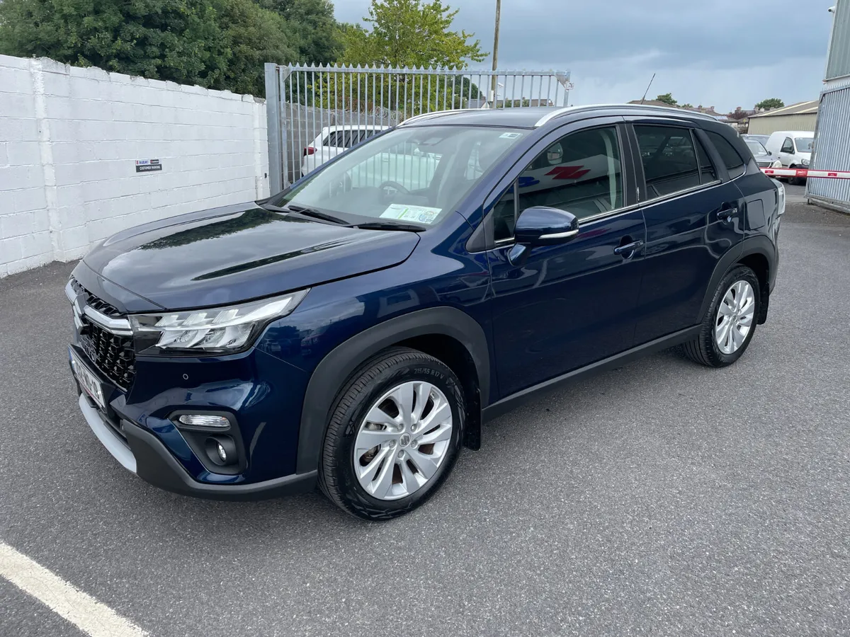 Suzuki S-Cross HEV AUTO - Image 3