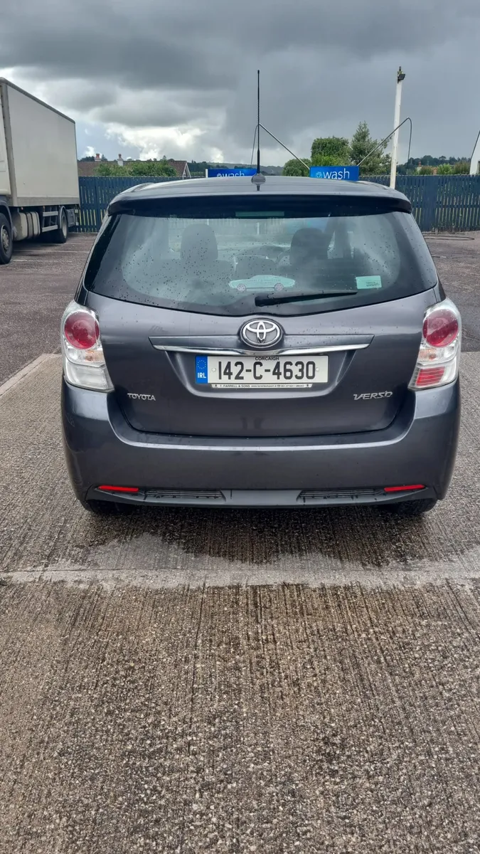 142 TOYOTA VERSO 7 seater - Image 4