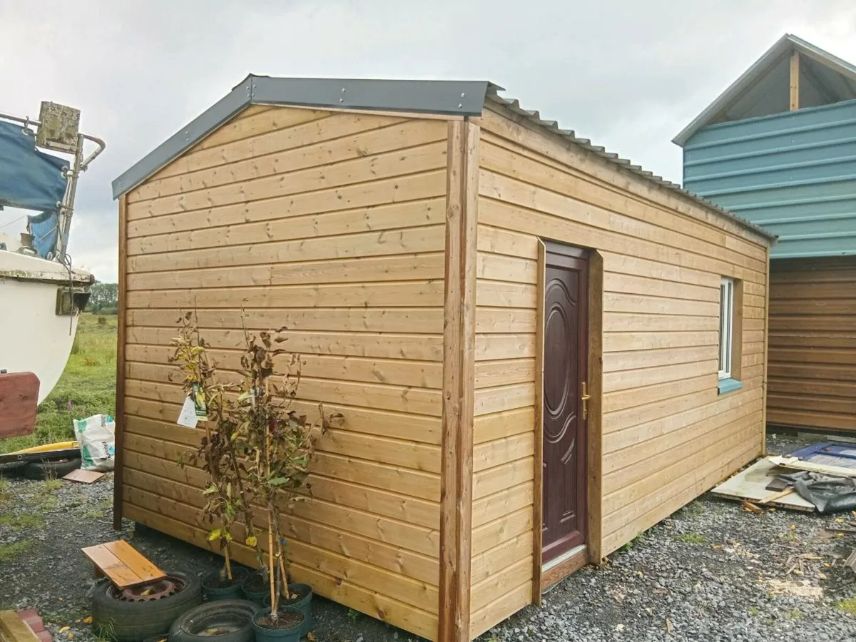Solar powered cabin - Image 1