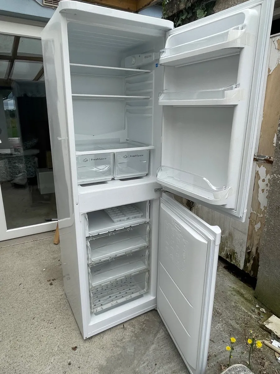 Fridge - Image 2
