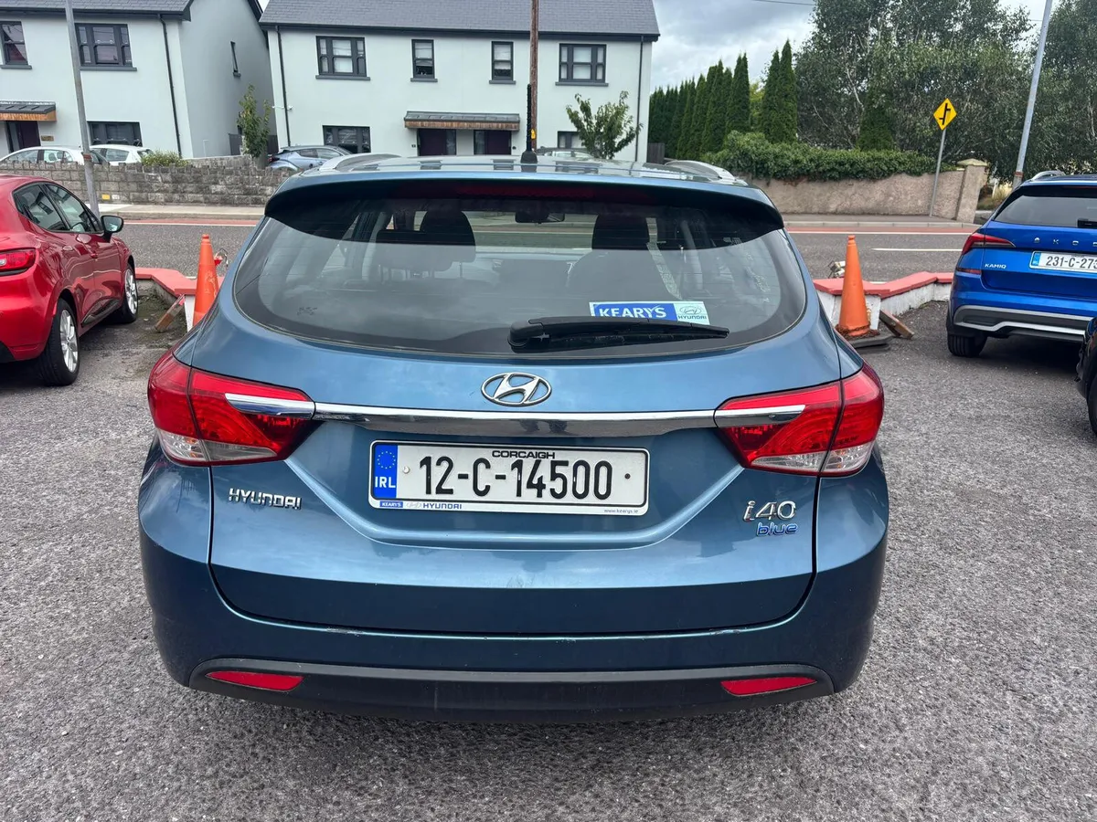 Hyundai i40 2012  TRADE  SALE - Image 3