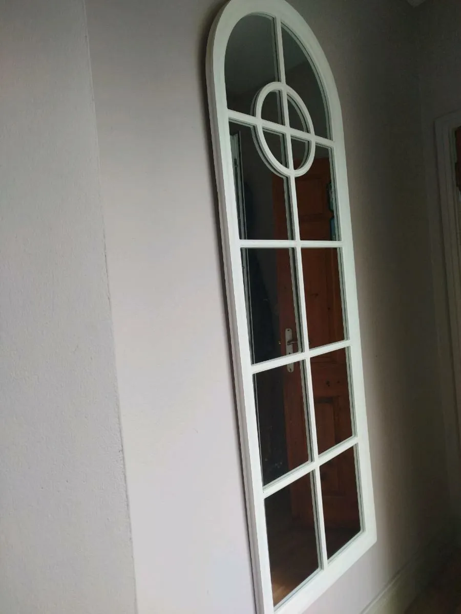 Large mirror - Image 1