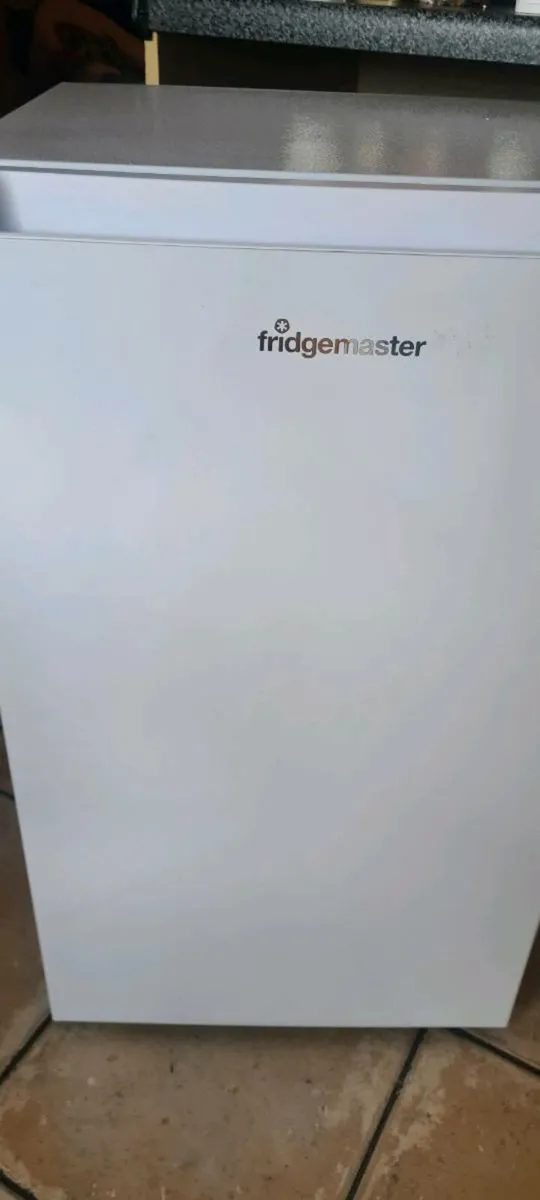 Undercounter fridge - Image 1