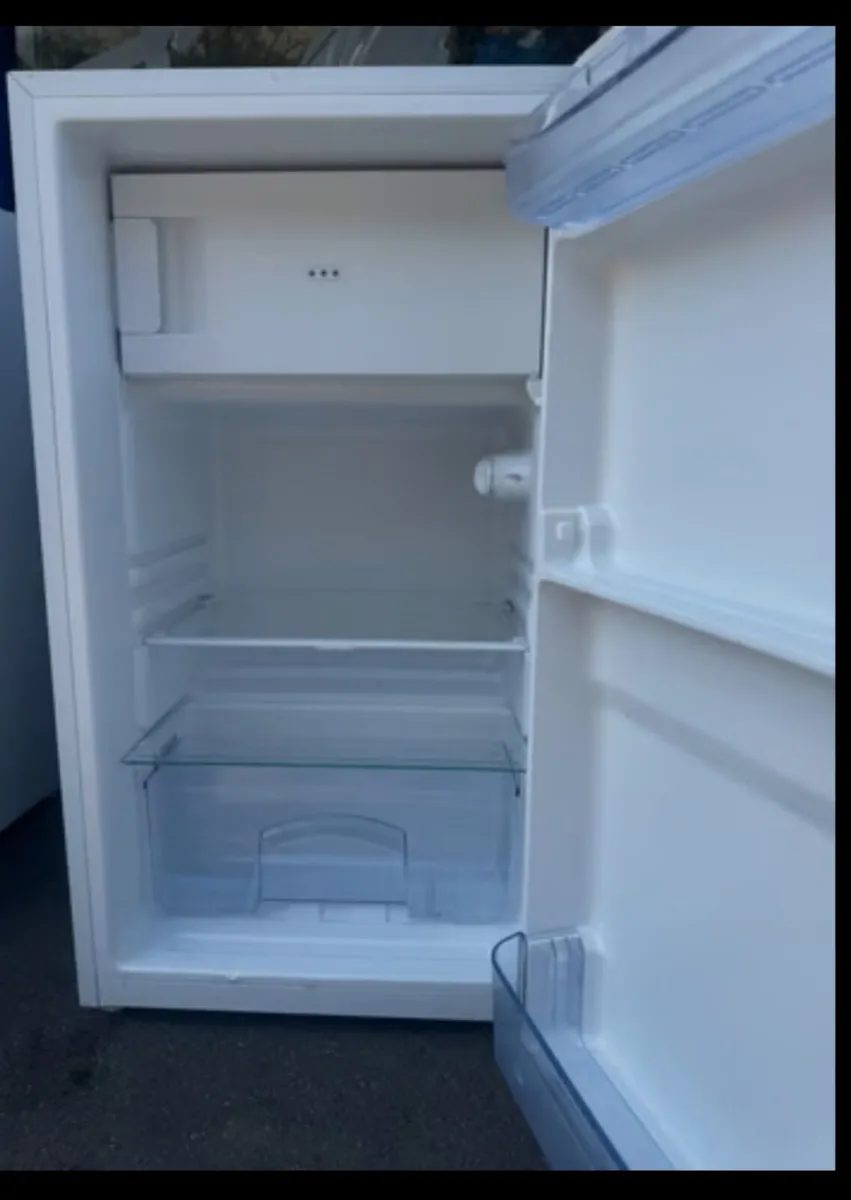 Undercounter,  Fridge freeze - Image 2