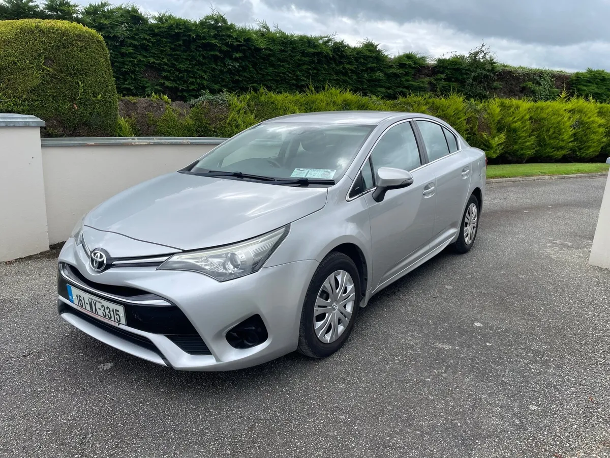 161 Toyota Avensis  1.6 d4d - Image 1