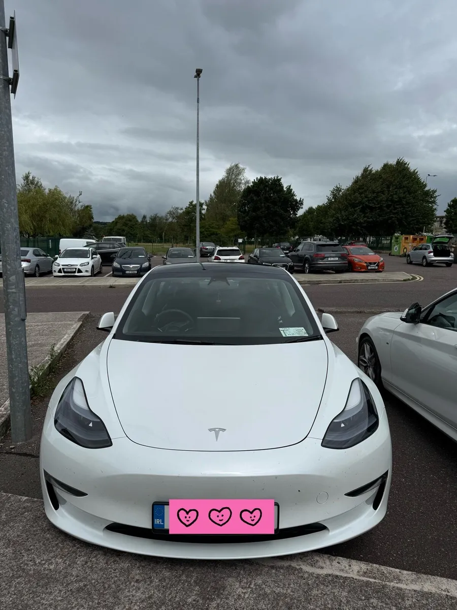 232 Tesla Model 3 Long Range - Image 1