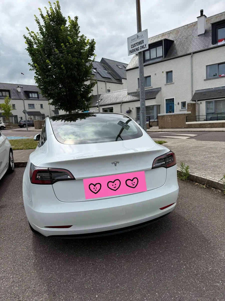 232 Tesla Model 3 Long Range - Image 4