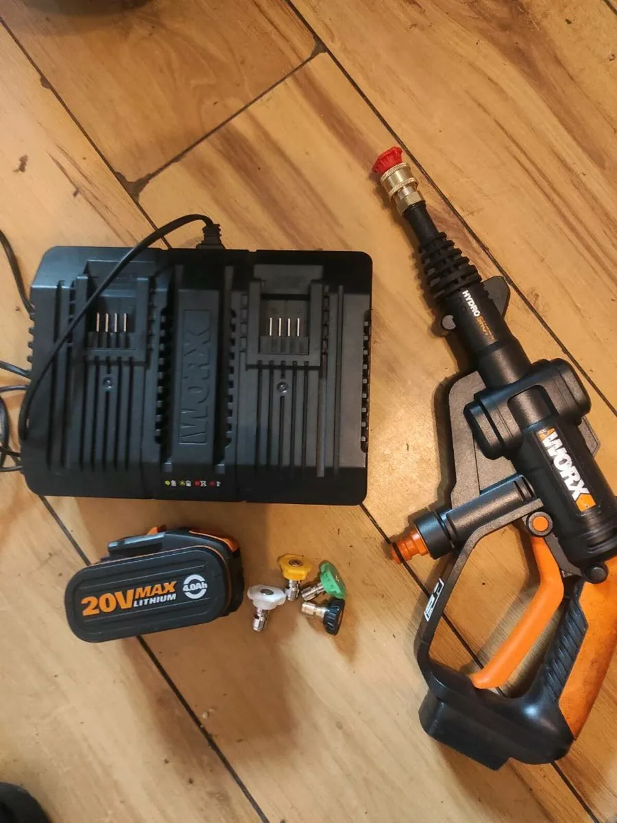 Worx  20V Max Hydroshot Cordless Pressure Washe