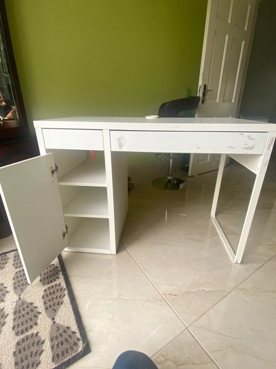 Table for Laptop - Image 1