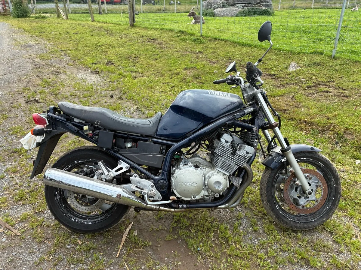 XJ 900 Diversion - Image 1