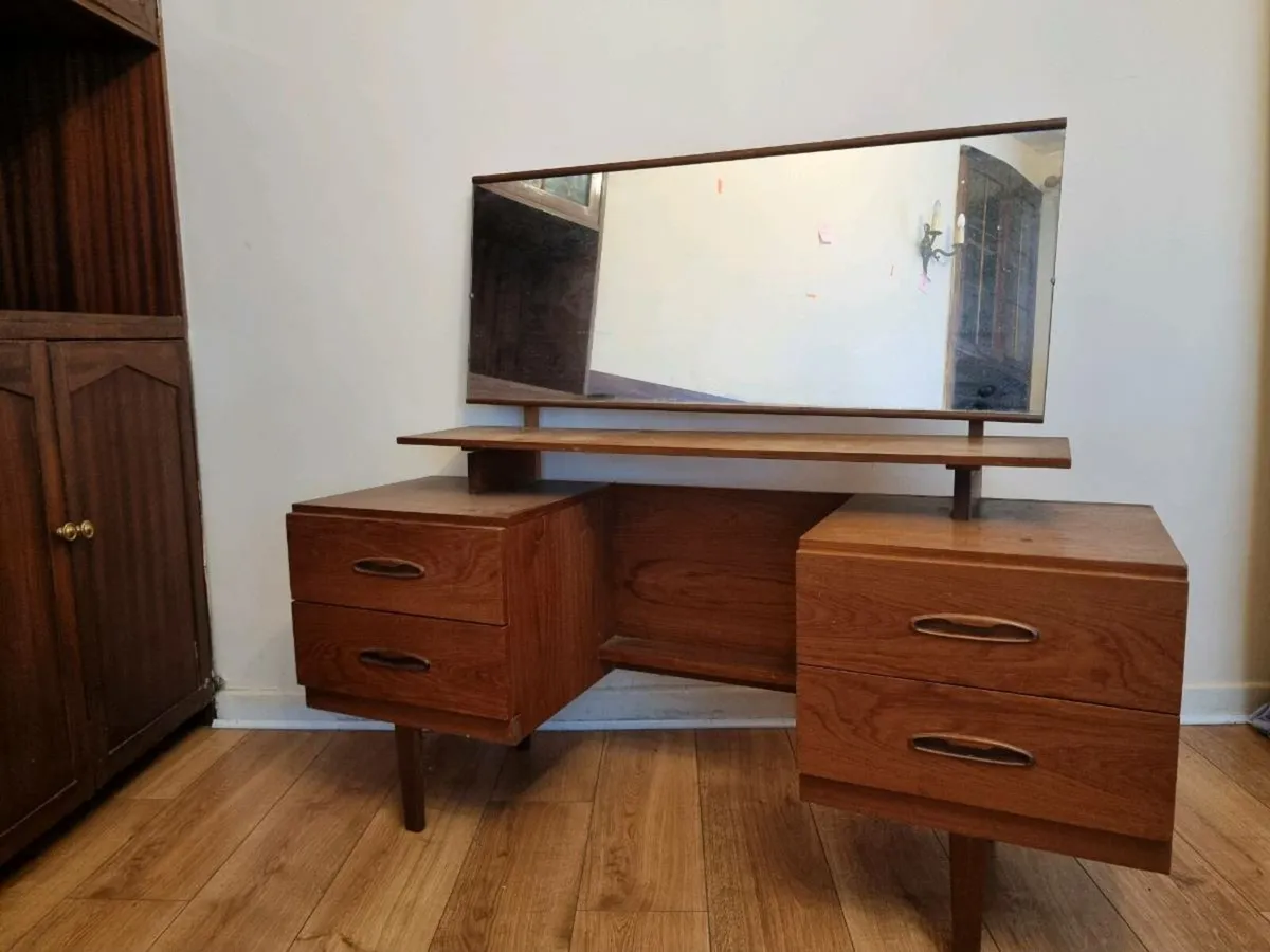 Small Drawers with mirror - Image 3