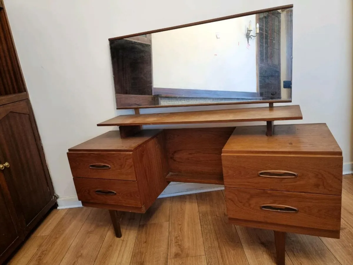 Small Drawers with mirror - Image 4