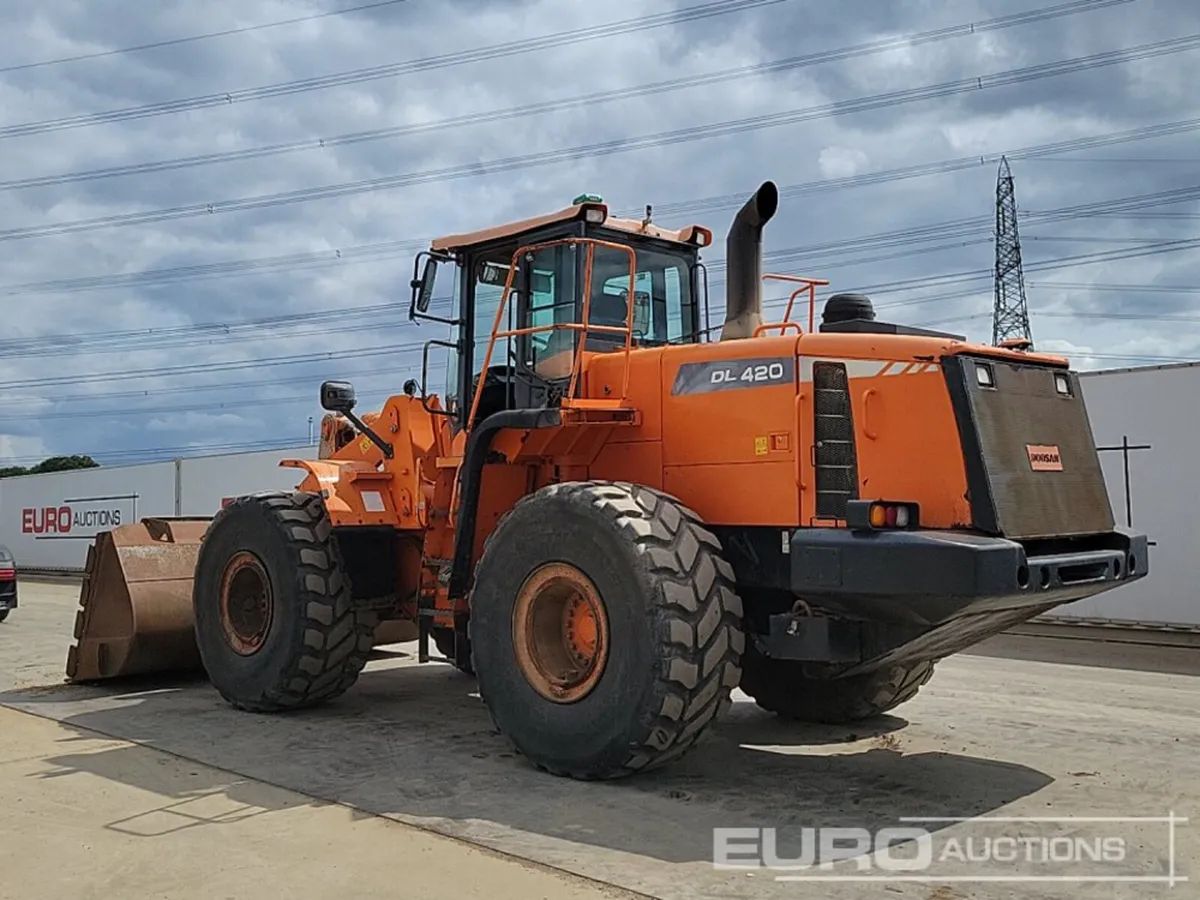 2016 Doosan DL420-3 - Image 2