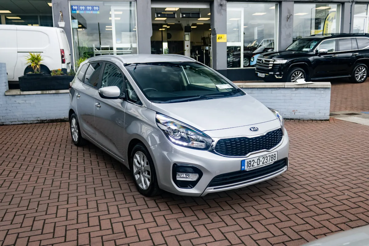 KIA CARENS 1.7 CRDI CARENS 2 7 SEATER 5DR AUTOMATI - Image 1