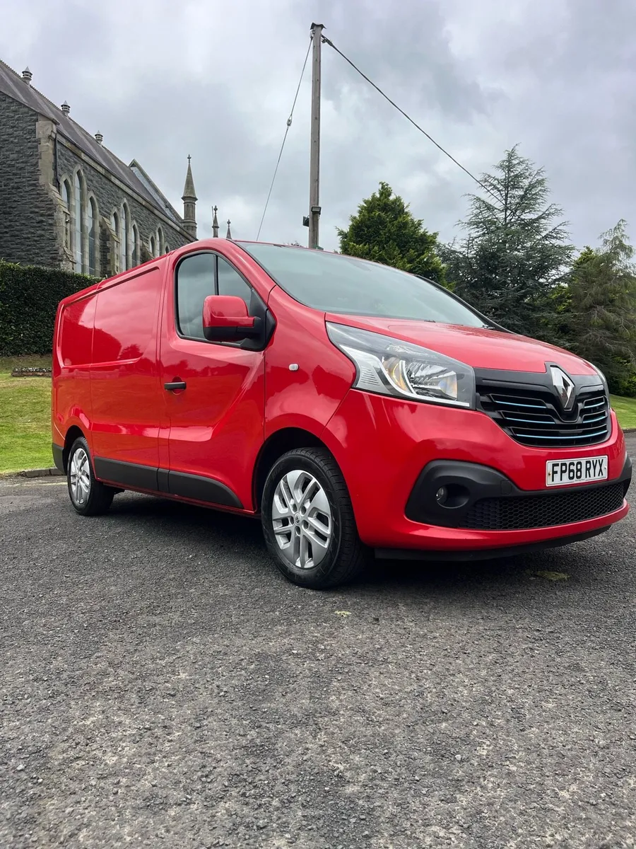2018 Traffic sport model Build in Sat Nav - Image 1