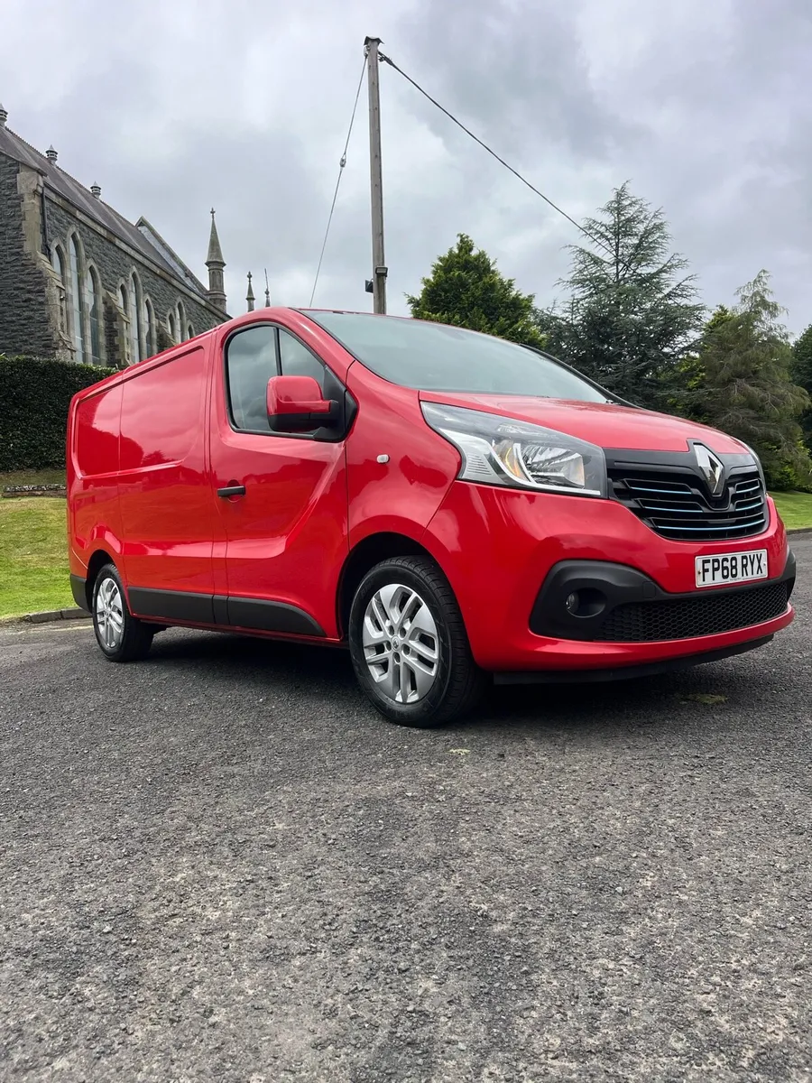 2018 Traffic sport model Build in Sat Nav - Image 4