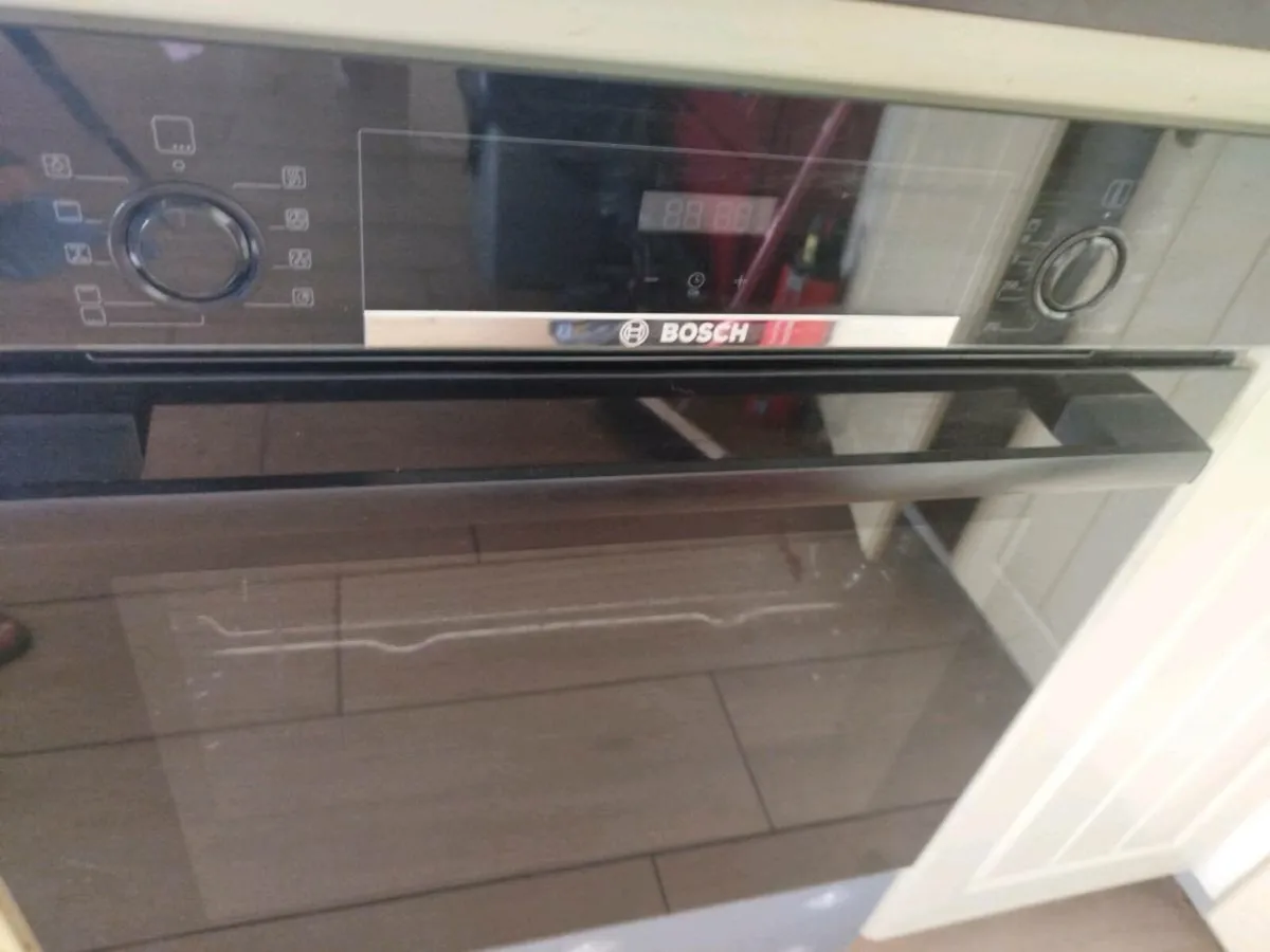 Bosch black oven - Image 3