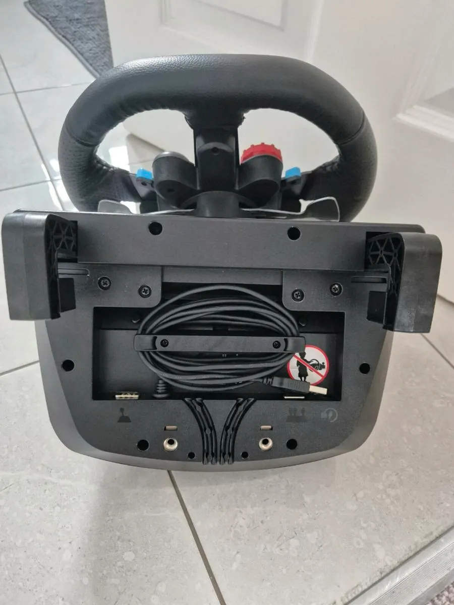 PlayStation logitech g29 driving steering wheel - Image 3